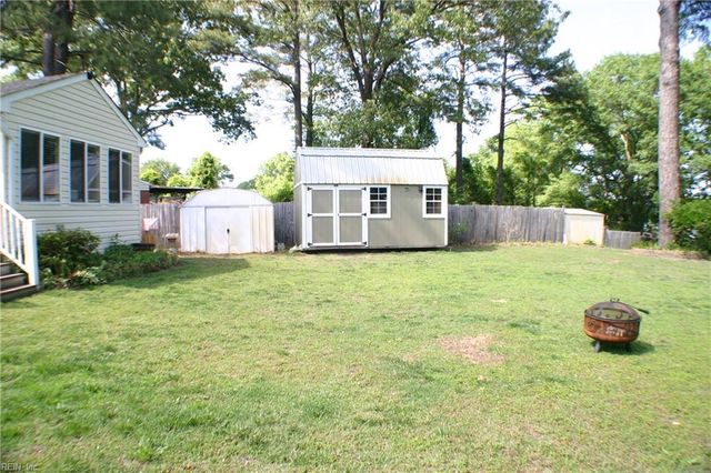 425 Keith CT, Chesapeake, VA 23325