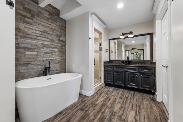 1017 Nantucket Drive A, Houston, TX 77057