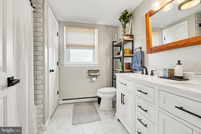 369 DUNKEL SCHOOL RD, Halifax, PA 17032