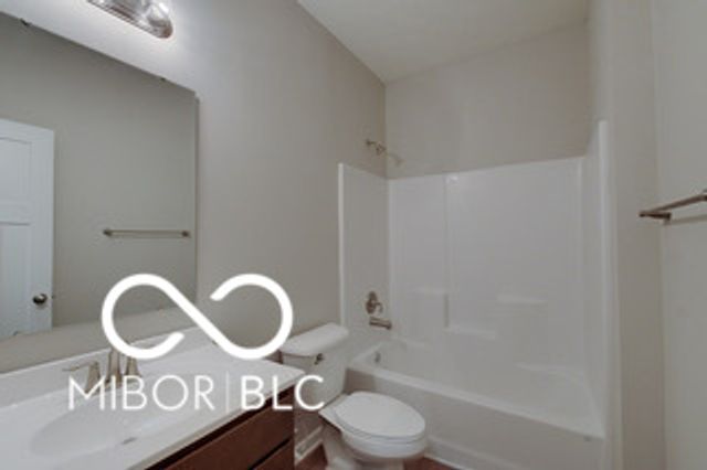 4975 E Daisy Lane, Mooresville, IN 46158