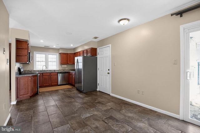 4337 ROLLING STONE WAY, Alexandria, VA 22306