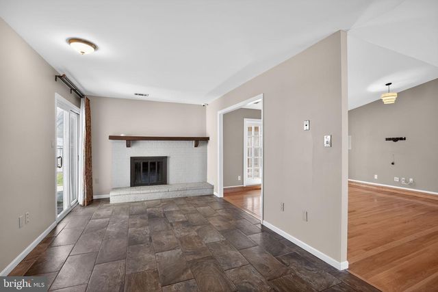 4337 ROLLING STONE WAY, Alexandria, VA 22306