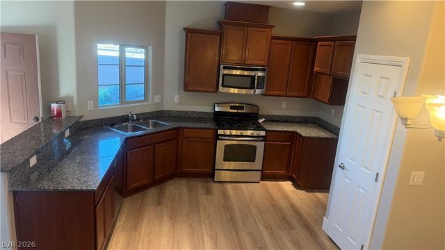 9453 Alma Ridge Avenue, Las Vegas, NV 89178