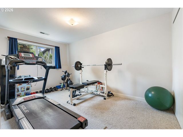 1941 KILKENNY Rd, Lake Oswego, OR 97034