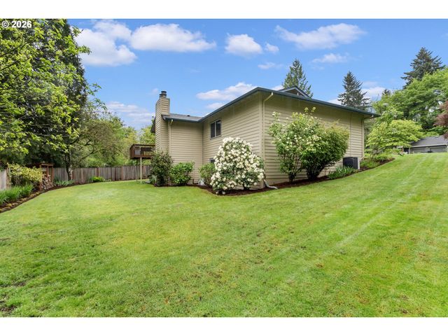 1941 KILKENNY Rd, Lake Oswego, OR 97034