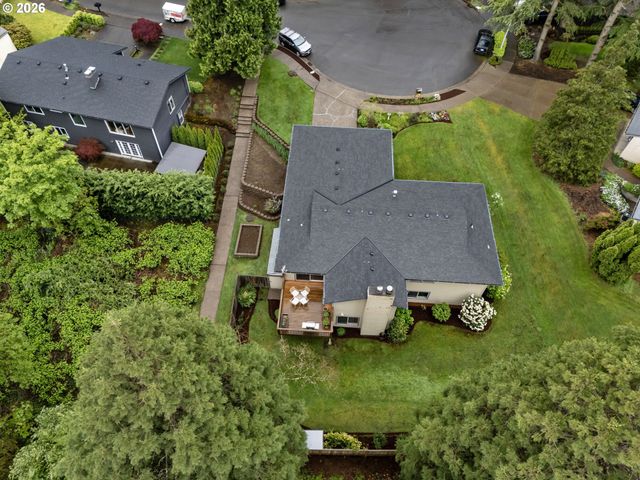 1941 KILKENNY Rd, Lake Oswego, OR 97034