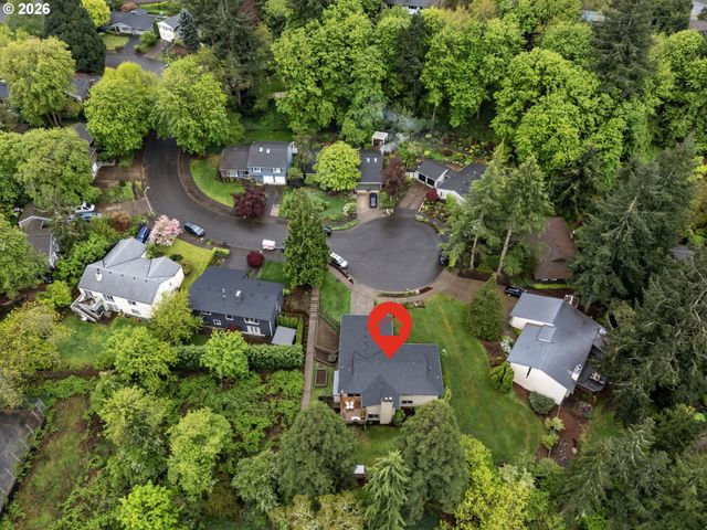 1941 KILKENNY Rd, Lake Oswego, OR 97034