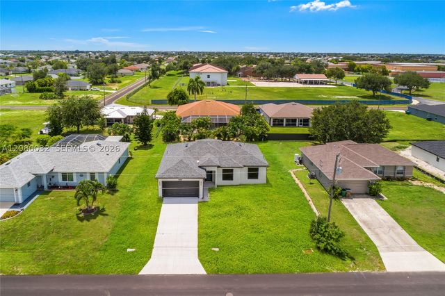 1208 NE 19TH ST, Cape Coral, FL 33909