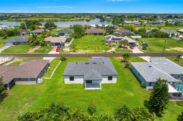 1208 NE 19TH ST, Cape Coral, FL 33909