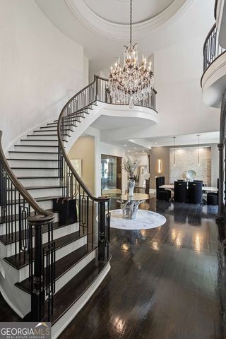 755 Heards Ferry Road, Atlanta, GA 30328
