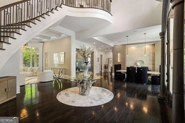 755 Heards Ferry Road, Atlanta, GA 30328