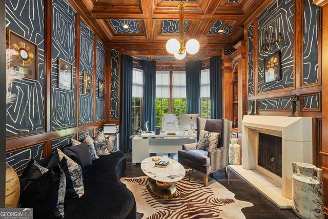 755 Heards Ferry Road, Atlanta, GA 30328