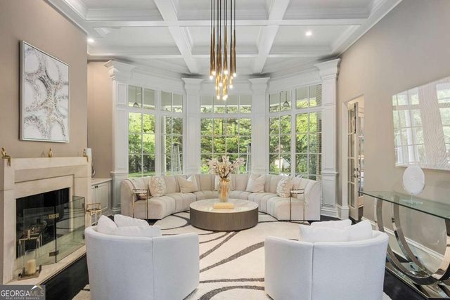755 Heards Ferry Road, Atlanta, GA 30328