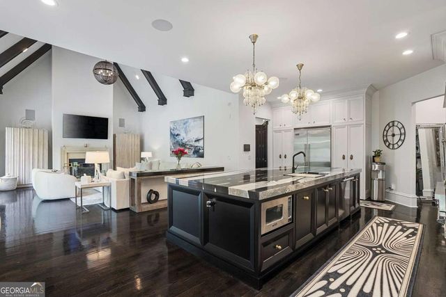 755 Heards Ferry Road, Atlanta, GA 30328
