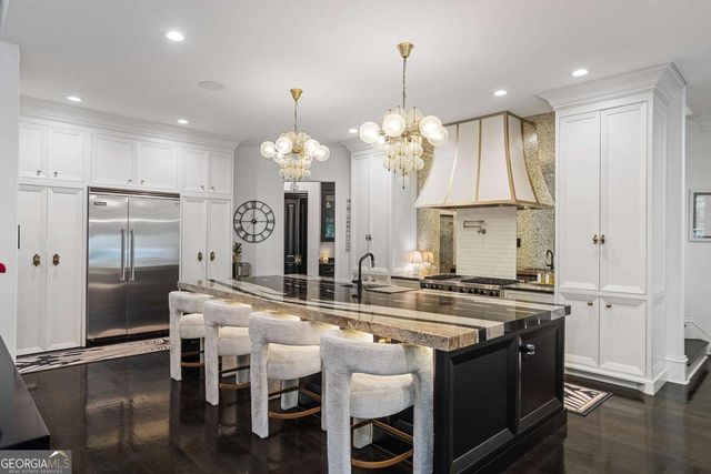 755 Heards Ferry Road, Atlanta, GA 30328