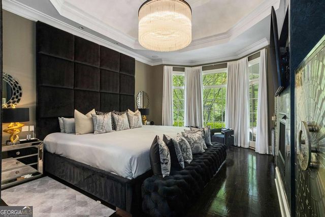755 Heards Ferry Road, Atlanta, GA 30328