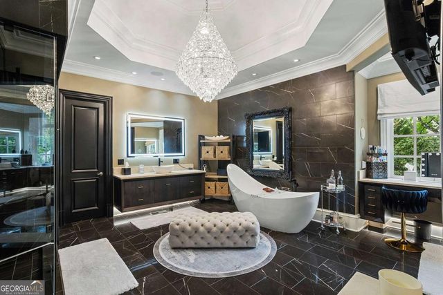 755 Heards Ferry Road, Atlanta, GA 30328