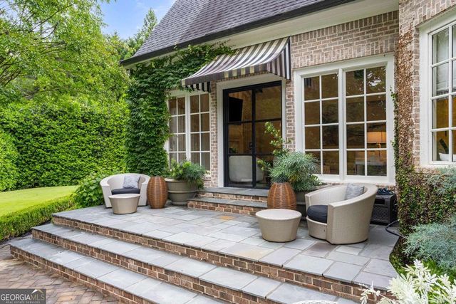 755 Heards Ferry Road, Atlanta, GA 30328
