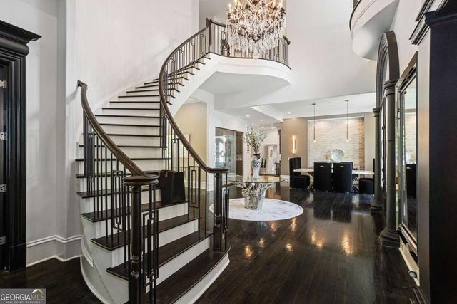 755 Heards Ferry Road, Atlanta, GA 30328