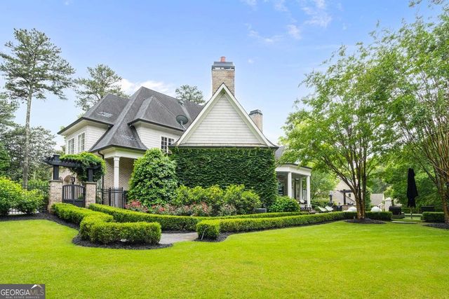 755 Heards Ferry Road, Atlanta, GA 30328