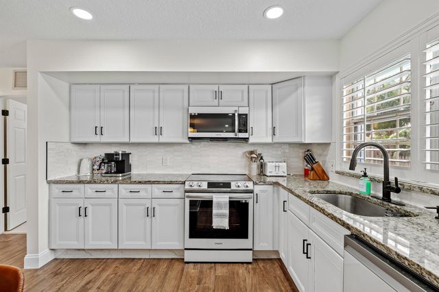 1885 E Terrace Drive Drive E, Lake Worth Beach, FL 33460