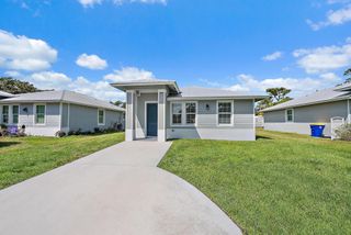 4822 SE Flounder Avenue, Stuart, FL 34997