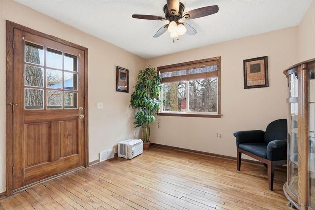 1305 Spruce Place, Mound, MN 55364