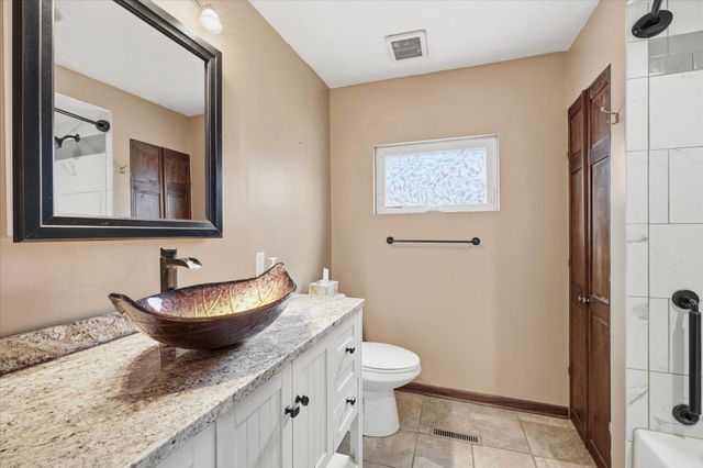 1305 Spruce Place, Mound, MN 55364