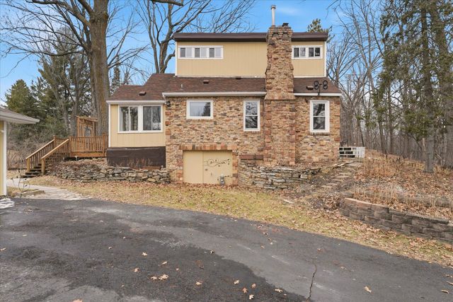 1305 Spruce Place, Mound, MN 55364