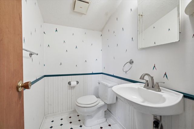 1305 Spruce Place, Mound, MN 55364