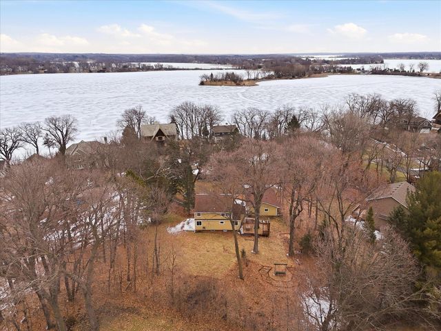 1305 Spruce Place, Mound, MN 55364