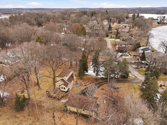 1305 Spruce Place, Mound, MN 55364