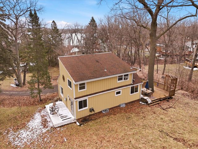 1305 Spruce Place, Mound, MN 55364
