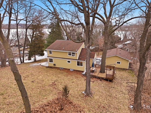 1305 Spruce Place, Mound, MN 55364