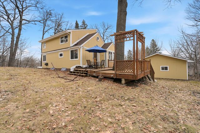 1305 Spruce Place, Mound, MN 55364