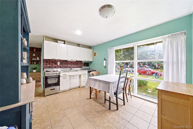 161 Duckpond Drive N, Wantagh, NY 11793