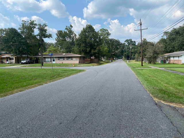 514 Myrtle St, Baker, LA 70714