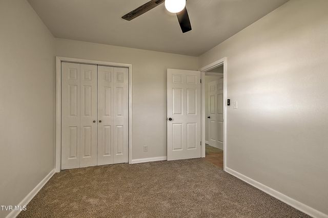 916 Mimosa Drive, Kingsport, TN 37660