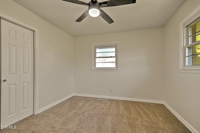 916 Mimosa Drive, Kingsport, TN 37660