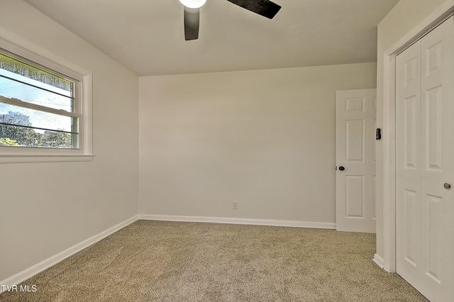 916 Mimosa Drive, Kingsport, TN 37660
