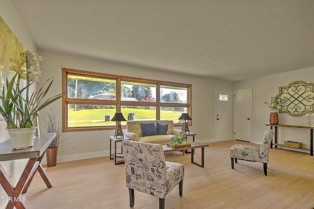 916 Mimosa Drive, Kingsport, TN 37660