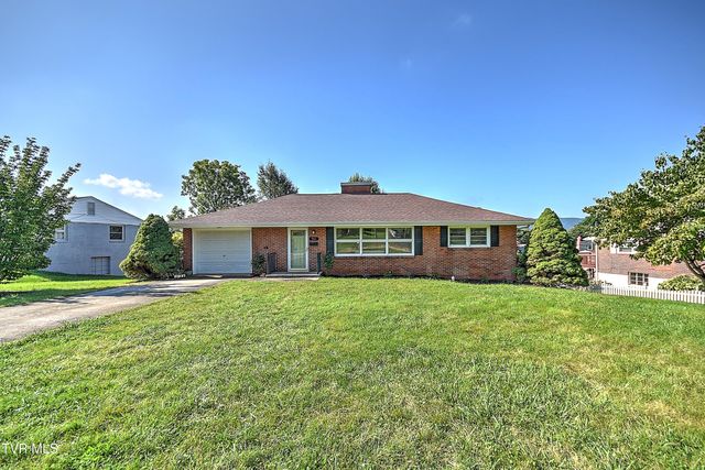 916 Mimosa Drive, Kingsport, TN 37660