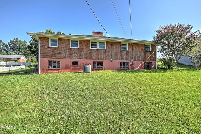 916 Mimosa Drive, Kingsport, TN 37660