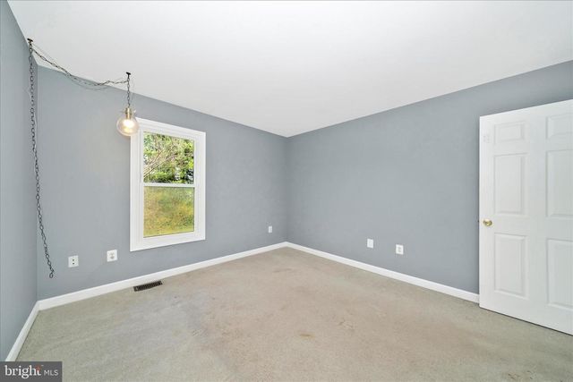 17004 SPATES HILL RD, Poolesville, MD 20837