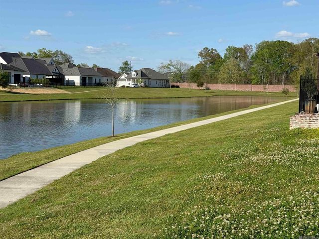 8412 Luray Ln, Baton Rouge, LA 70817