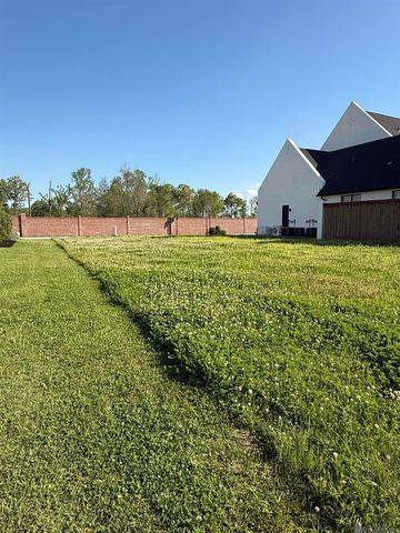 8412 Luray Ln, Baton Rouge, LA 70817