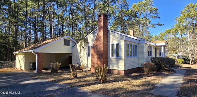 350 Crestview Road, Southern Pines, NC 28387