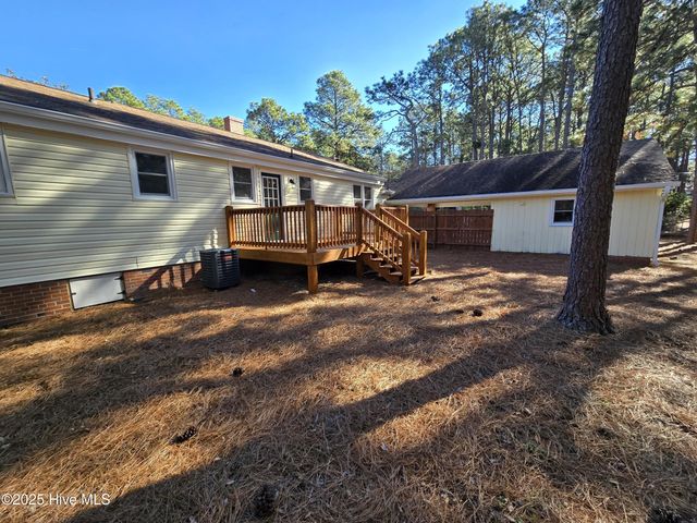 350 Crestview Road, Southern Pines, NC 28387