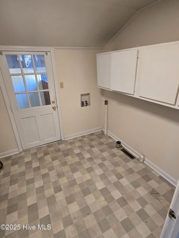 350 Crestview Road, Southern Pines, NC 28387