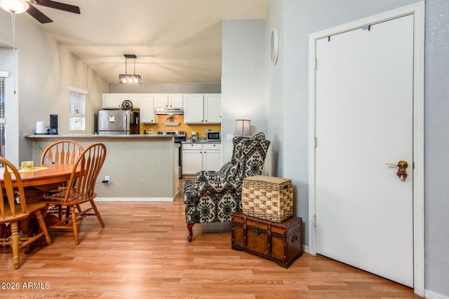 1697 E LINDRICK Drive, Chandler, AZ 85249
